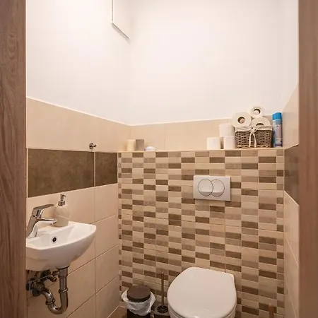 Russet Lodge Apartment Budapest Exterior photo