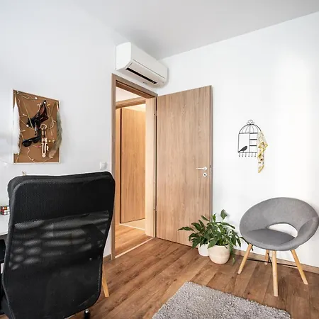 Russet Lodge Apartment Budapest Exterior photo